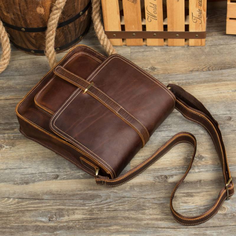 Miesten Vintage-monitoiminen Pu-nahkainen Suuri Kapasiteetti Flip Rento Crossbody Laukku Olkalaukku