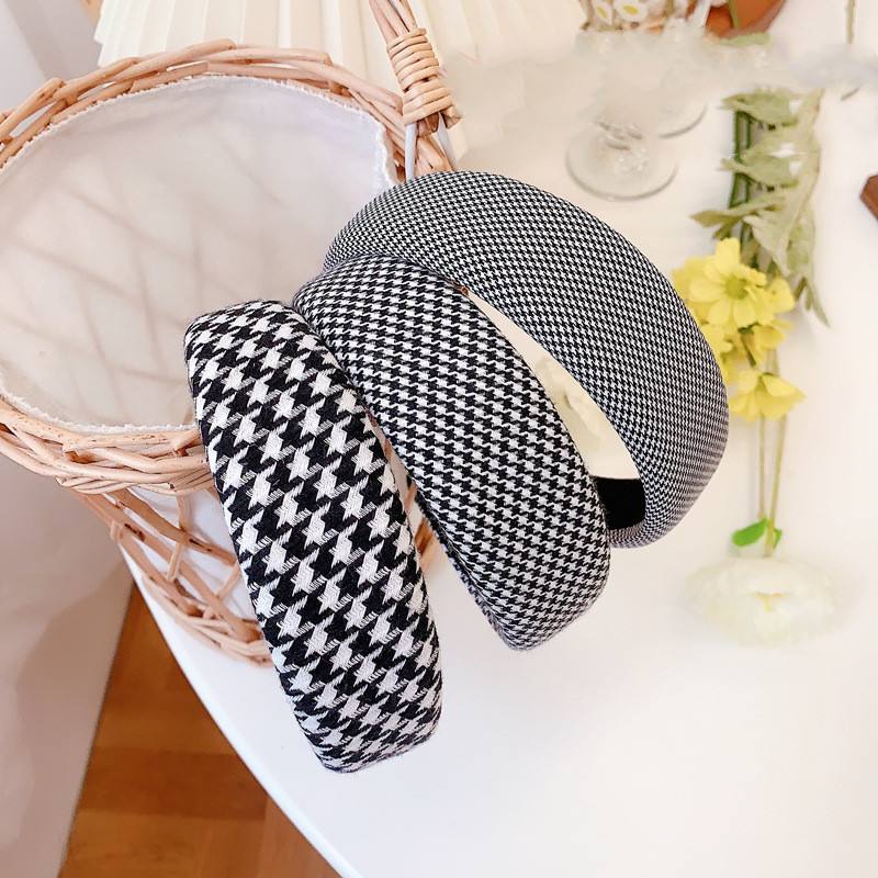 Houndstooth Sponge -pääpanta Muoti Wide Edge -kangasta