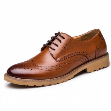 Aito Nahka Brogue Veistetty Business Rento Oxfords