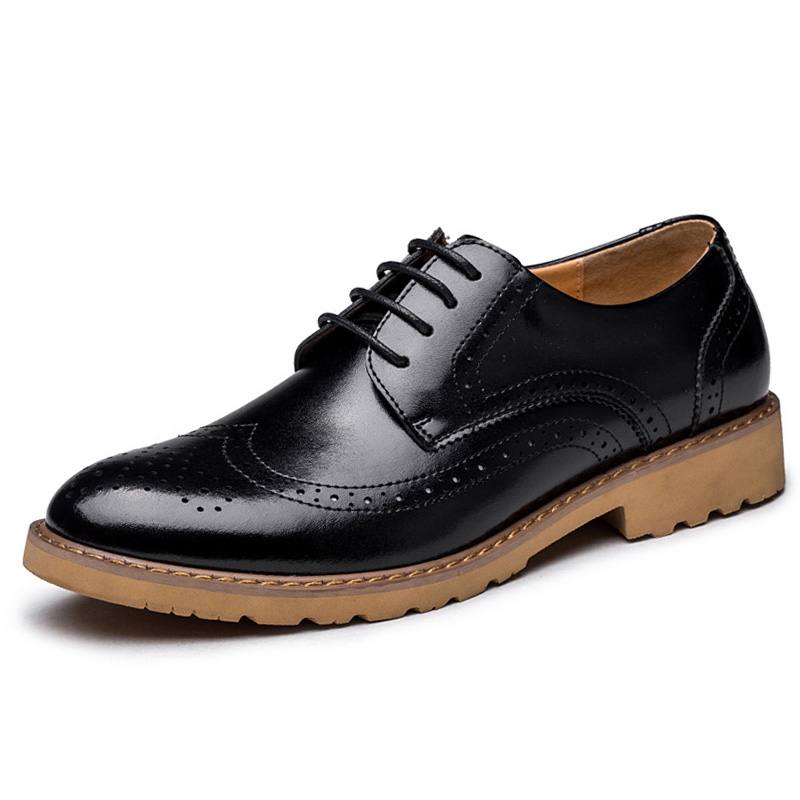 Aito Nahka Brogue Veistetty Business Rento Oxfords