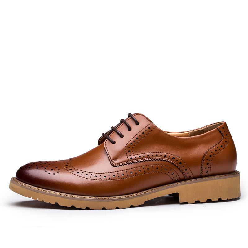 Aito Nahka Brogue Veistetty Business Rento Oxfords