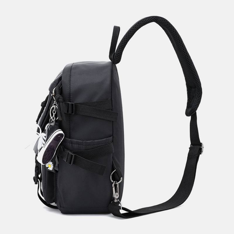 Miesten Muti-pockets Vedenpitävä Rintalaukku Nylon Kevyt Ja Mukava Vaihdettava Hihna Crossbody Laukku