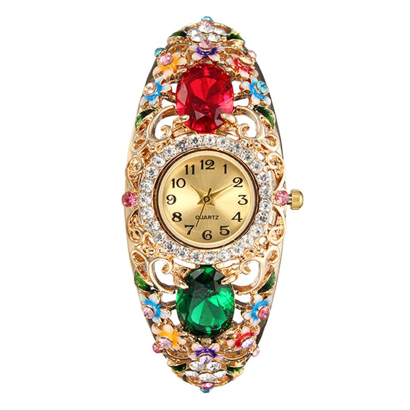 Retro-tyylinen Naisten Rannekoru Kello Flower Diamond Quartz Watch