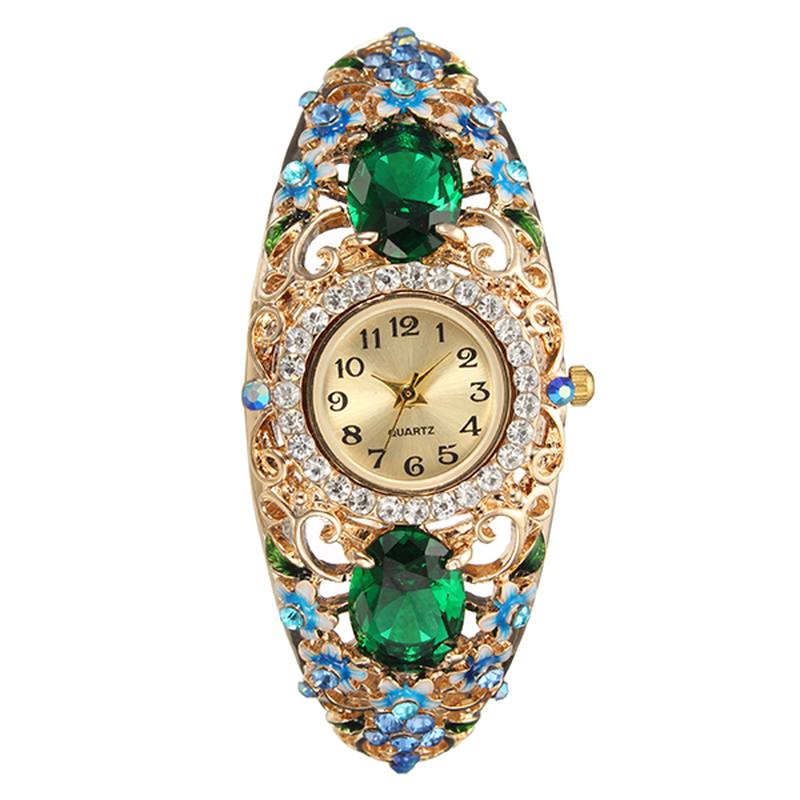 Retro-tyylinen Naisten Rannekoru Kello Flower Diamond Quartz Watch