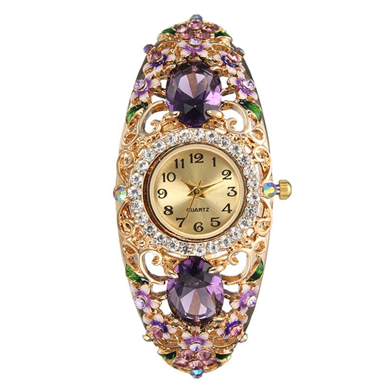 Retro-tyylinen Naisten Rannekoru Kello Flower Diamond Quartz Watch