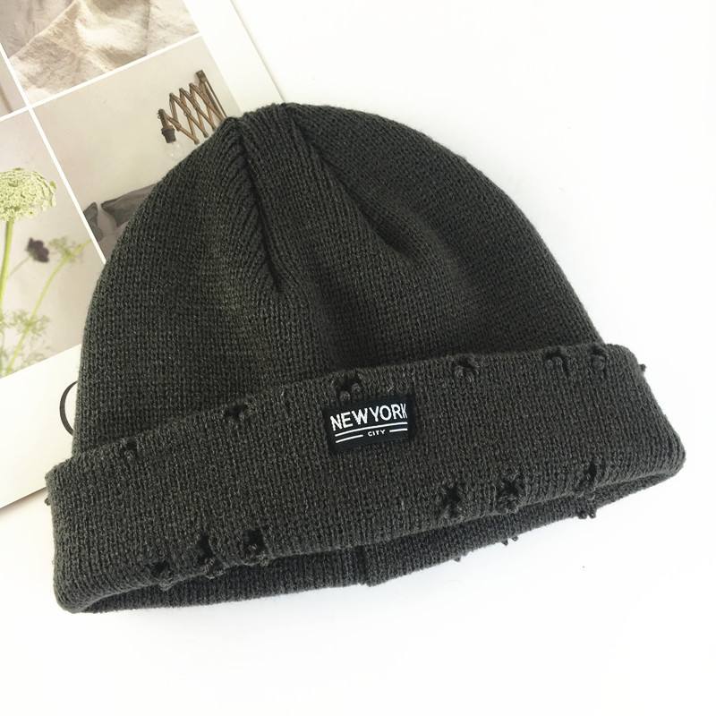 Muoti Patch Hole Knit Hat Korvansuojaus Toe Cap Kylmähattu