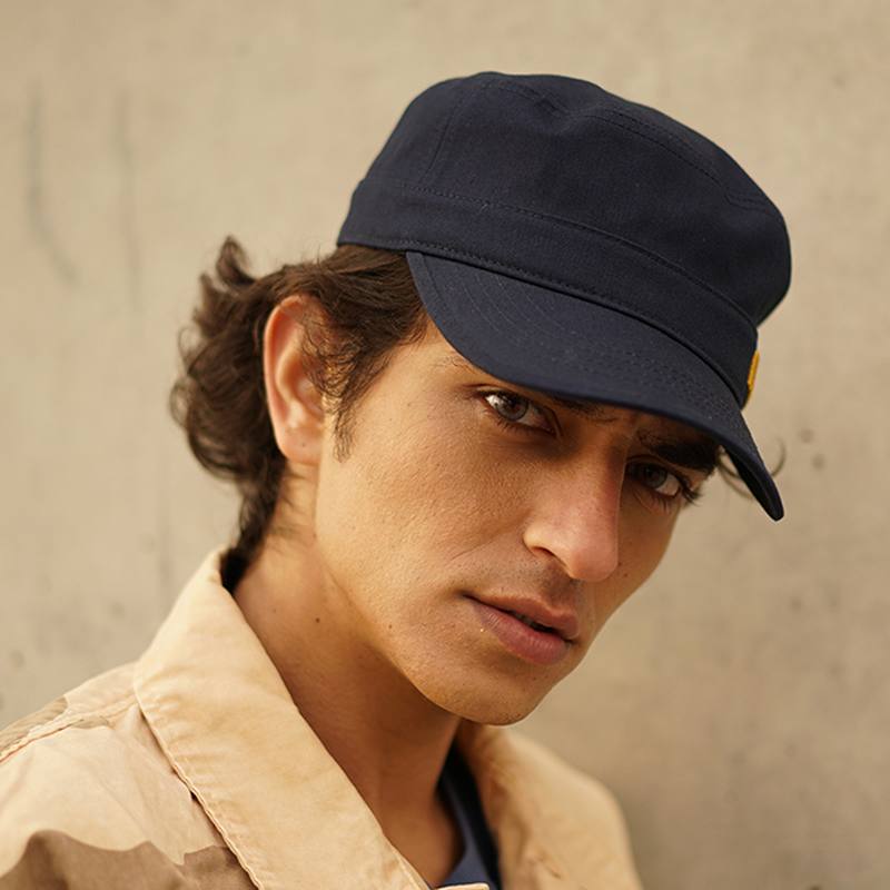 Unisex Solid Säädettävä Peaked Cap Vapaa-ajan Visiiri Eteenpäin Flat Hat